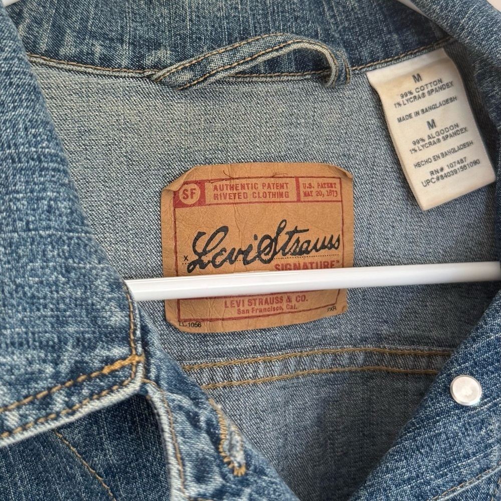 Levi Strauss Signature Women’s Denim Trucker Jacket Medium Vintage Jean Western - Picture 4 of 4